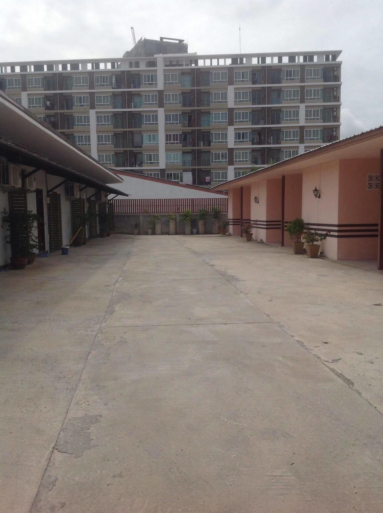 Kantana Apartment Hat Yai Exterior photo