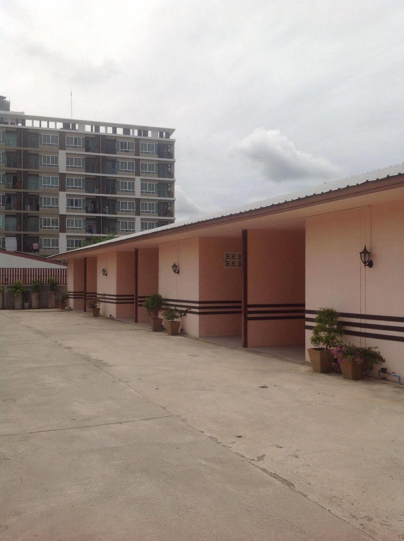 Kantana Apartment Hat Yai Exterior photo